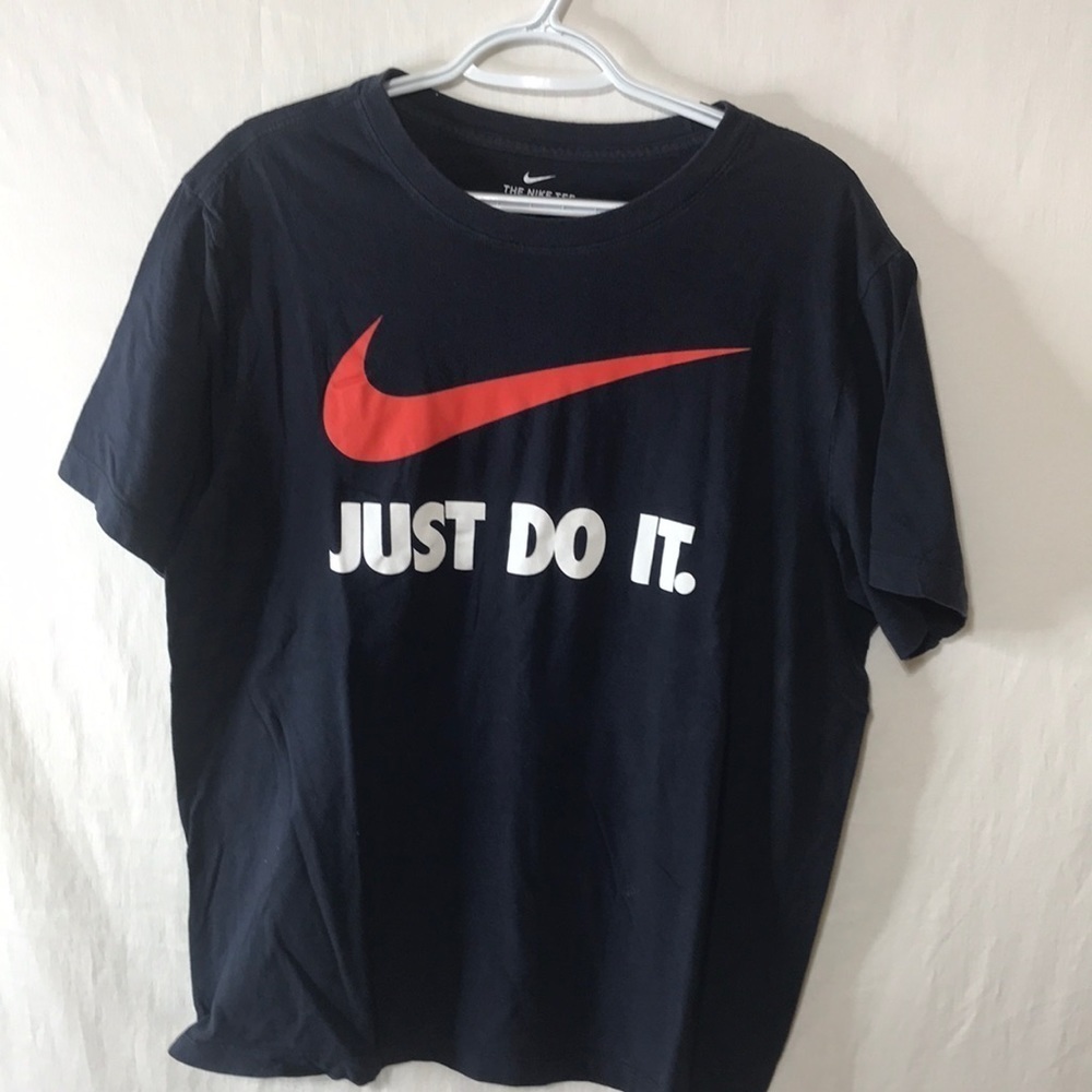 Nike Tee Crewneck Men Large Unisex Swoosh Logo Spell Out